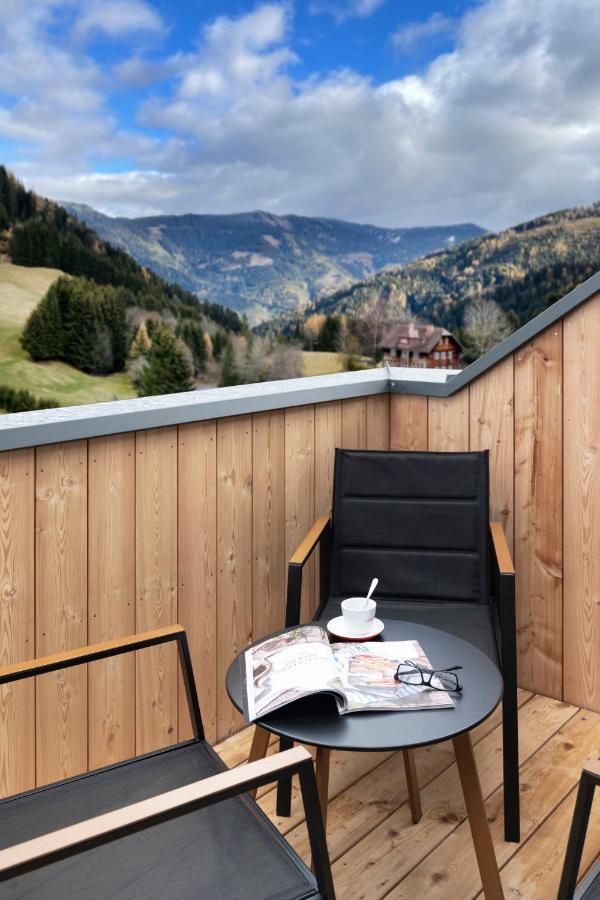 Alpenhotel & Aparthotel Lanz Hohentauern Exterior photo